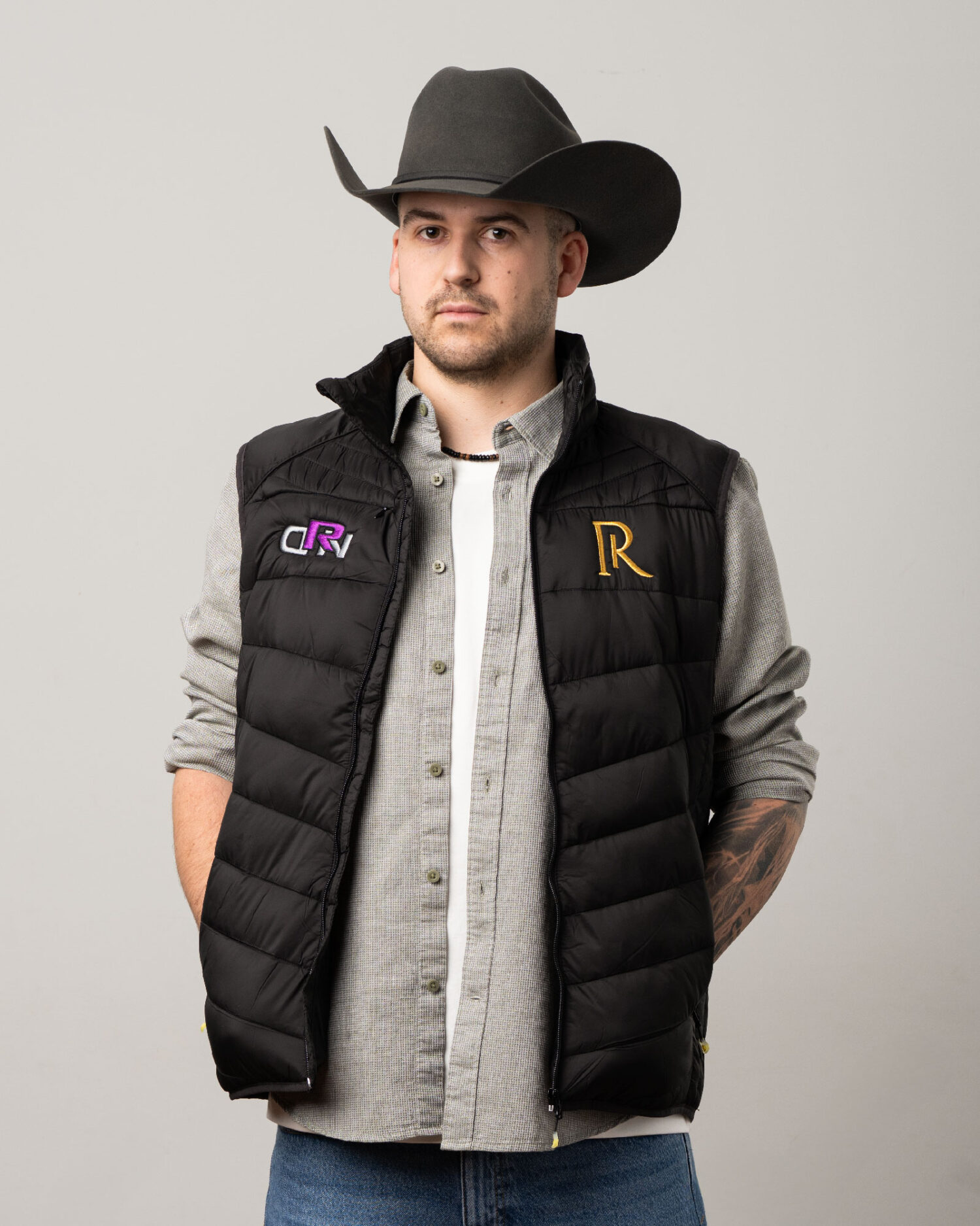 WARM LIGHT WEIGHT VEST