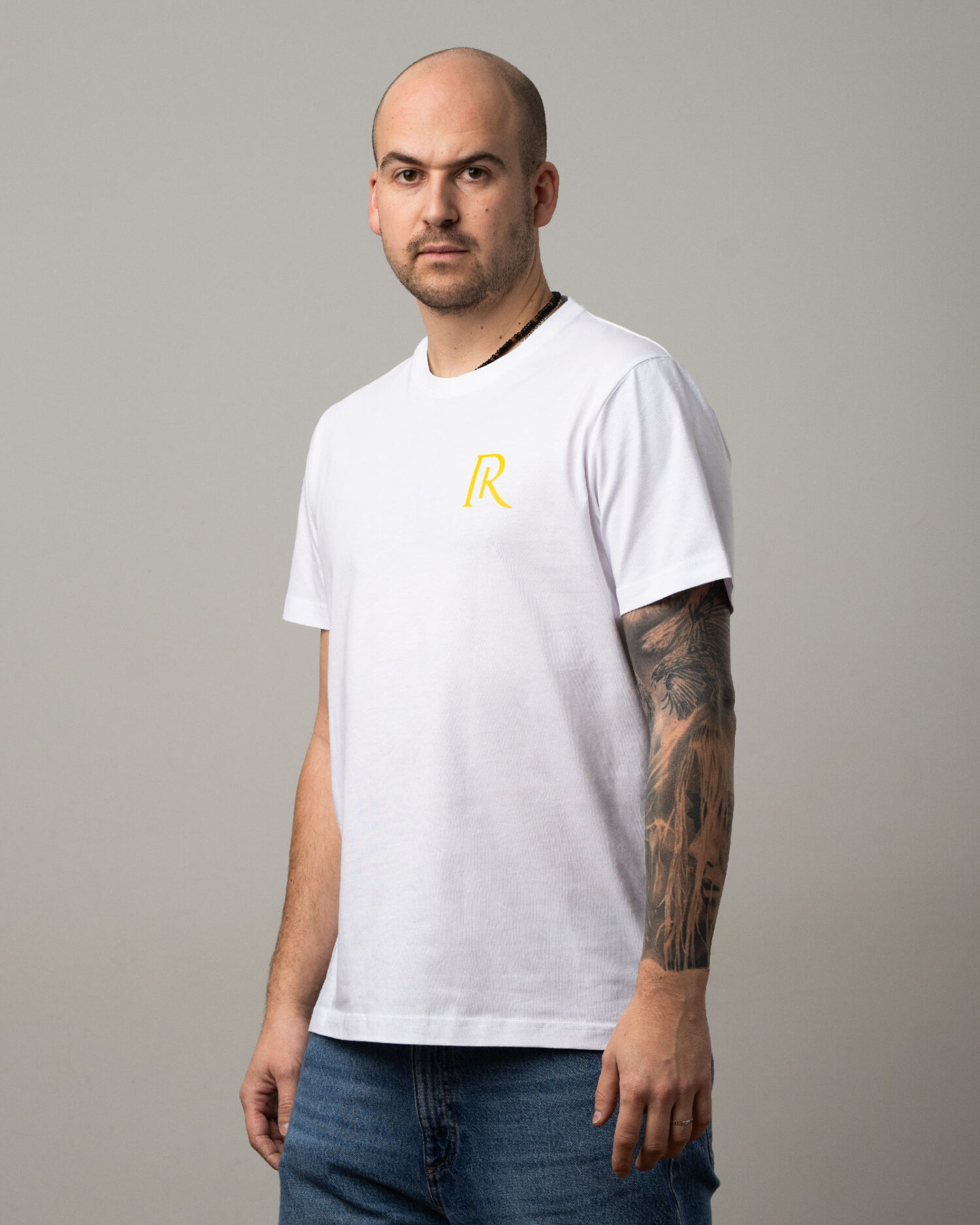 WHITE T-SHIRT